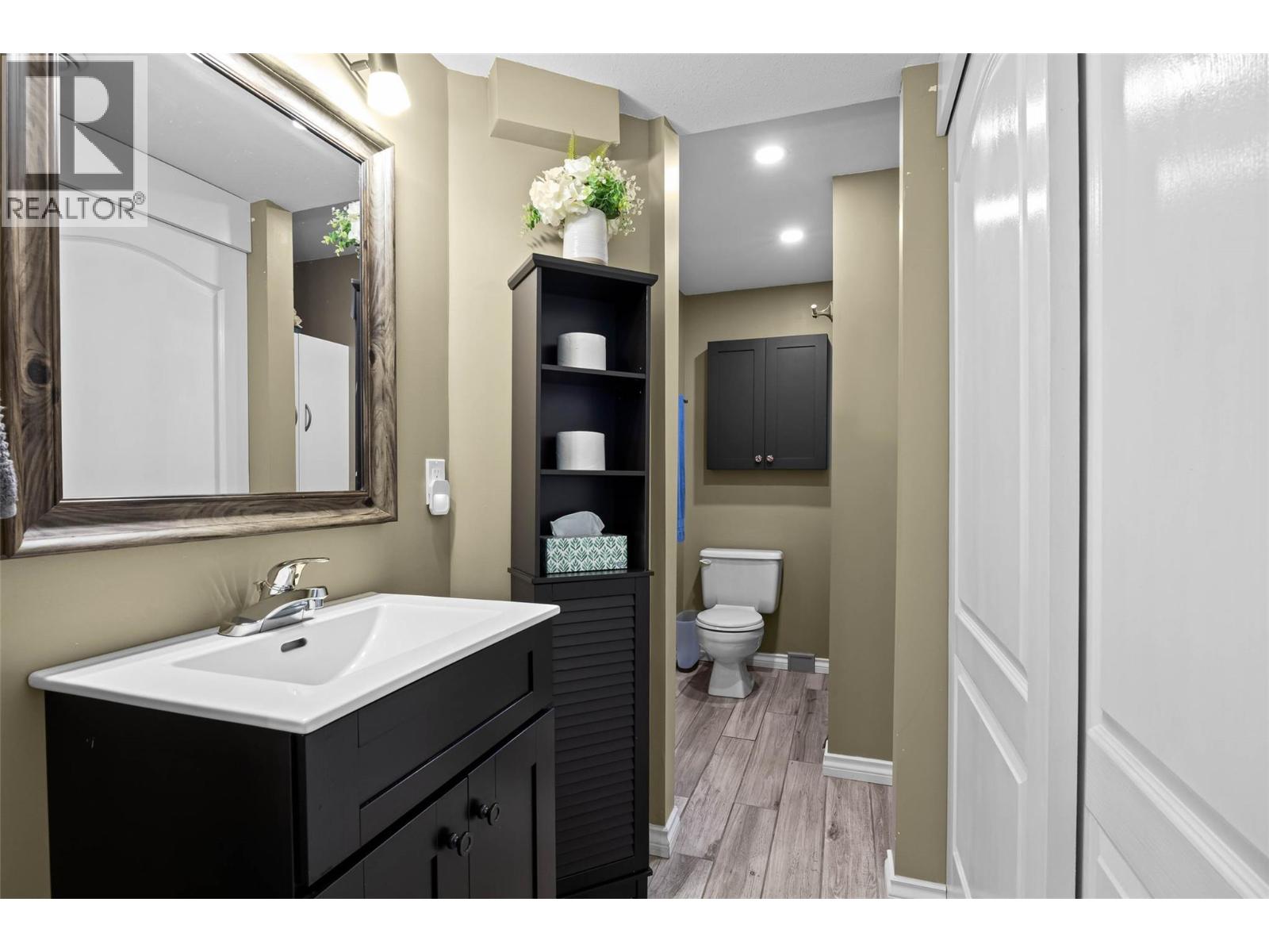 20 4498 Squilax Anglemont Road, Scotch Creek
