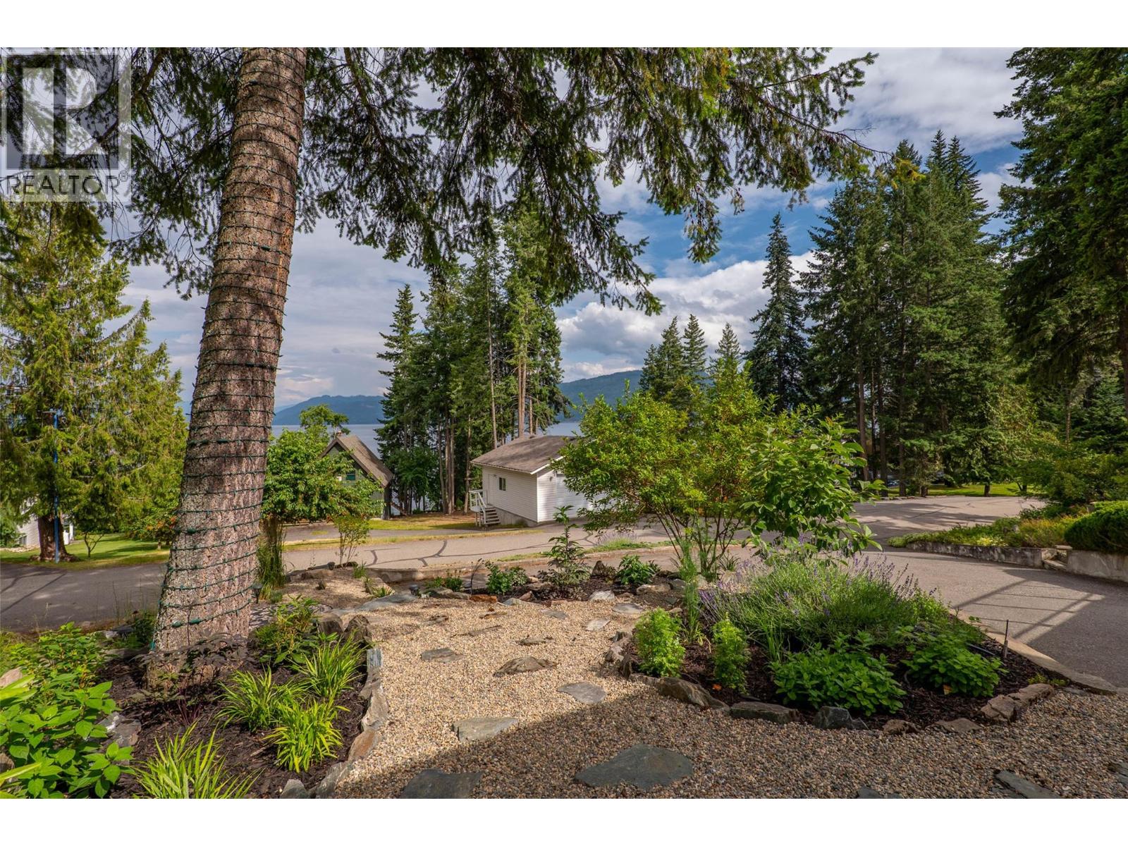 20 4498 Squilax Anglemont Road, Scotch Creek