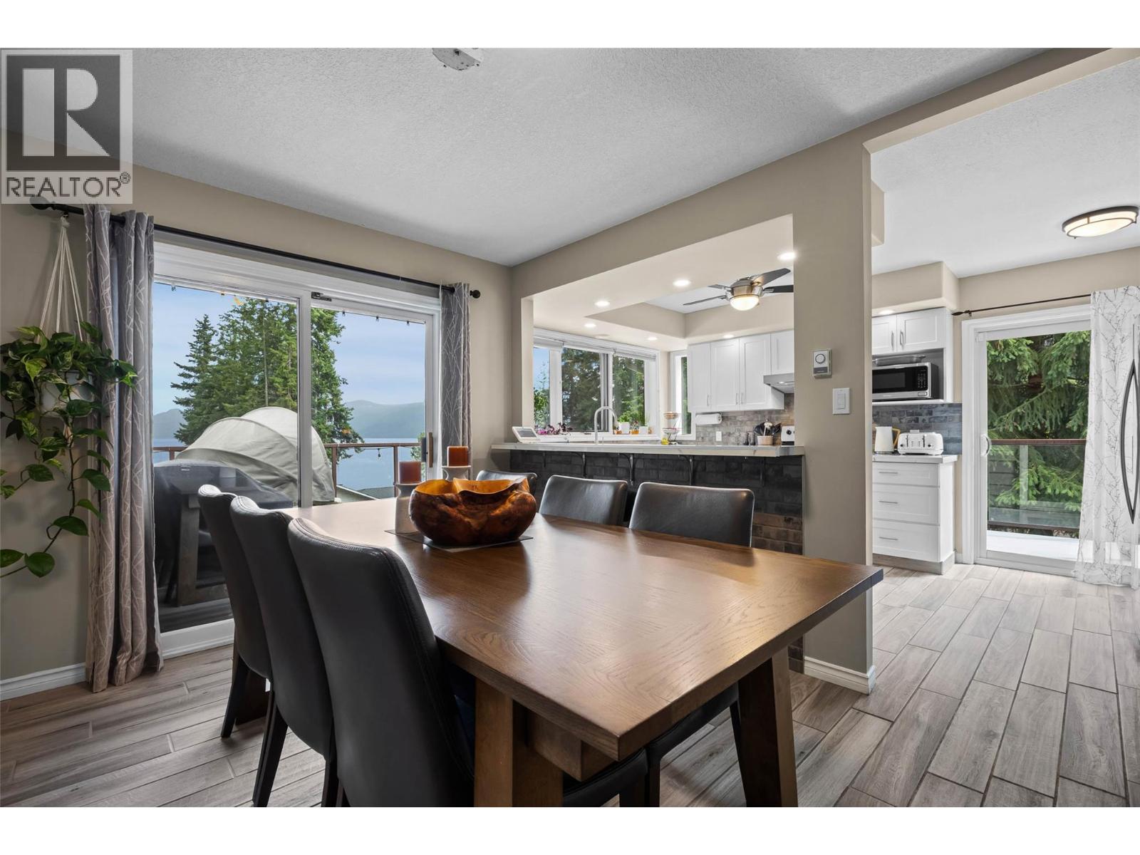 20 4498 Squilax Anglemont Road, Scotch Creek