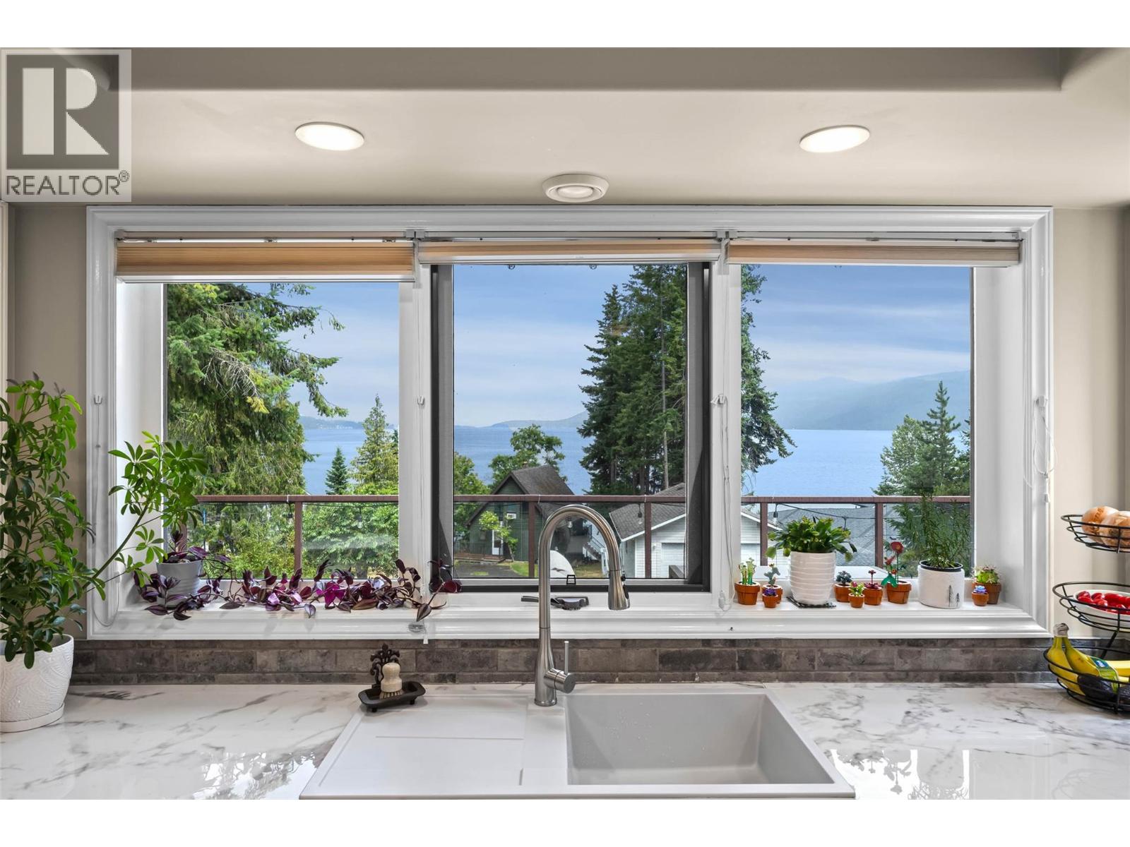 20 4498 Squilax Anglemont Road, Scotch Creek