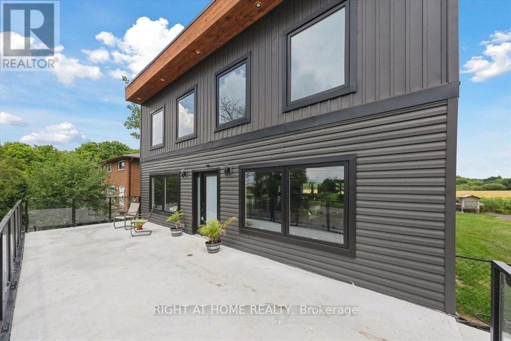 Photo 4 of 11561 Russell Road, Scugog ON