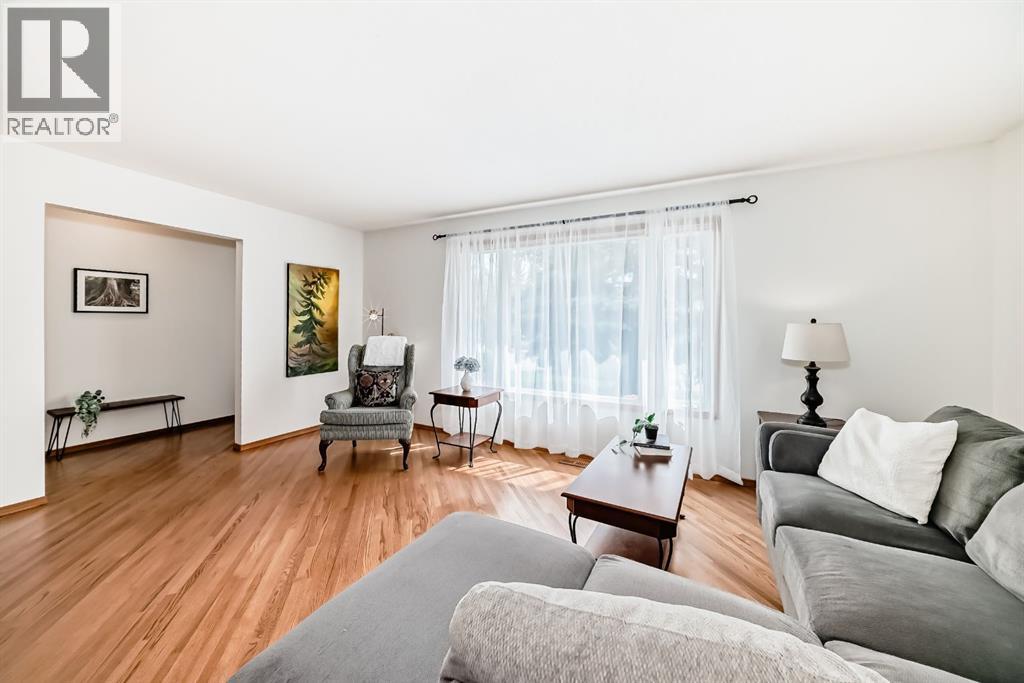Photo 13 of 5556 Dalhart Hill Nw, Calgary AB