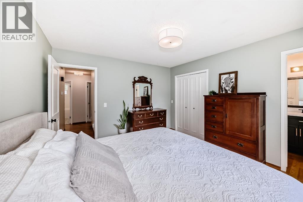 Photo 18 of 5556 Dalhart Hill Nw, Calgary AB