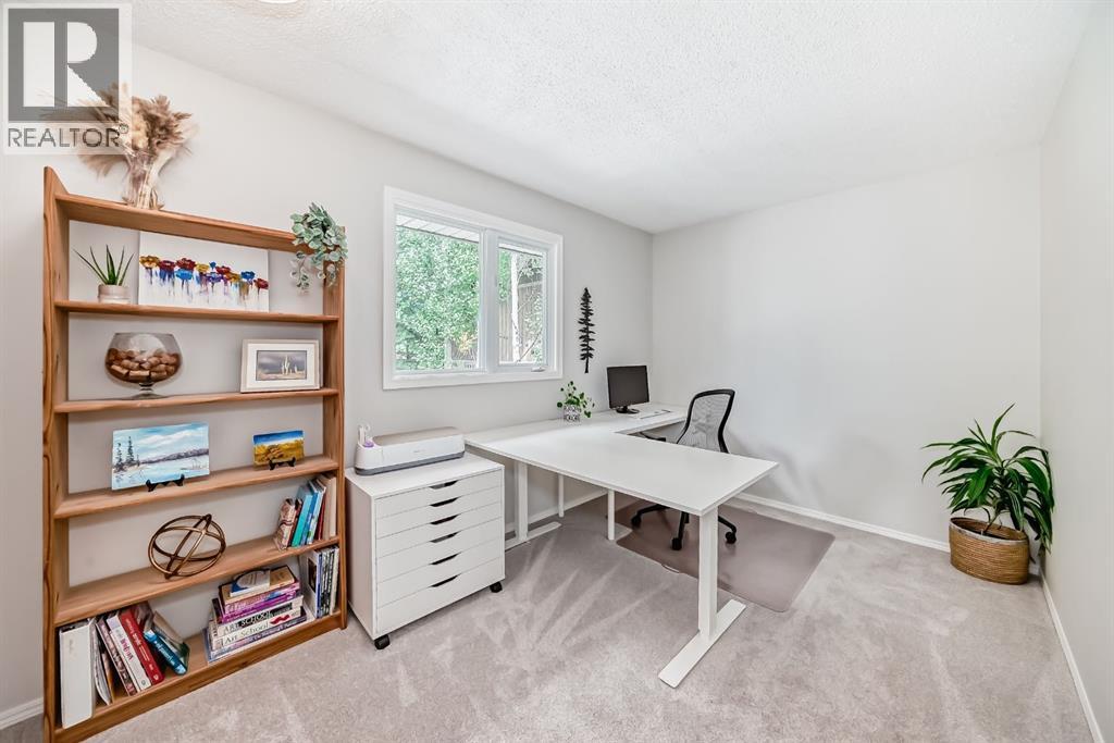 Photo 22 of 5556 Dalhart Hill Nw, Calgary AB