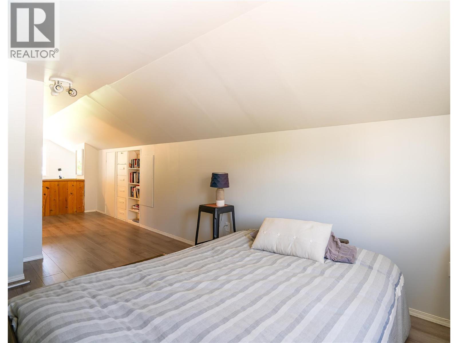 5875 Okanagan Street, Oliver