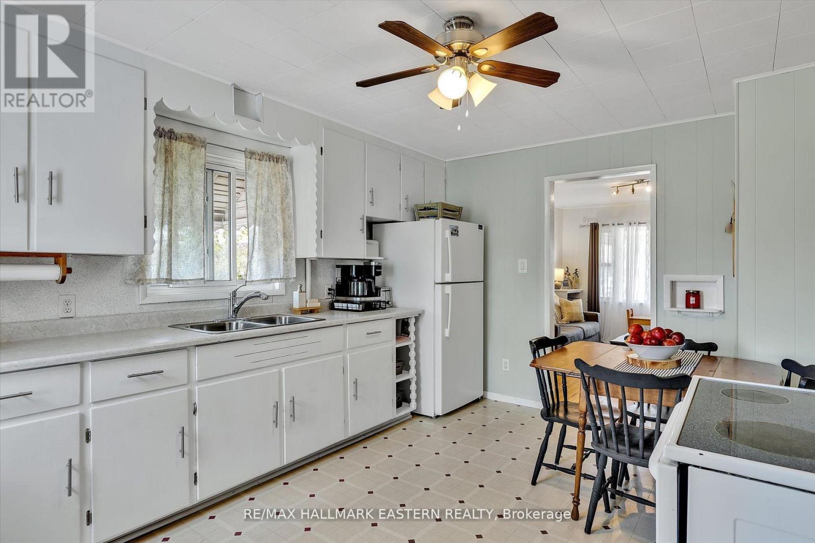 Photo 13 of 706 Monaghan Road, Peterborough ON