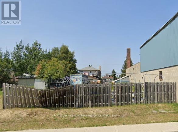 Photo 1 of 429 B Spruce Street S, Timmins ON