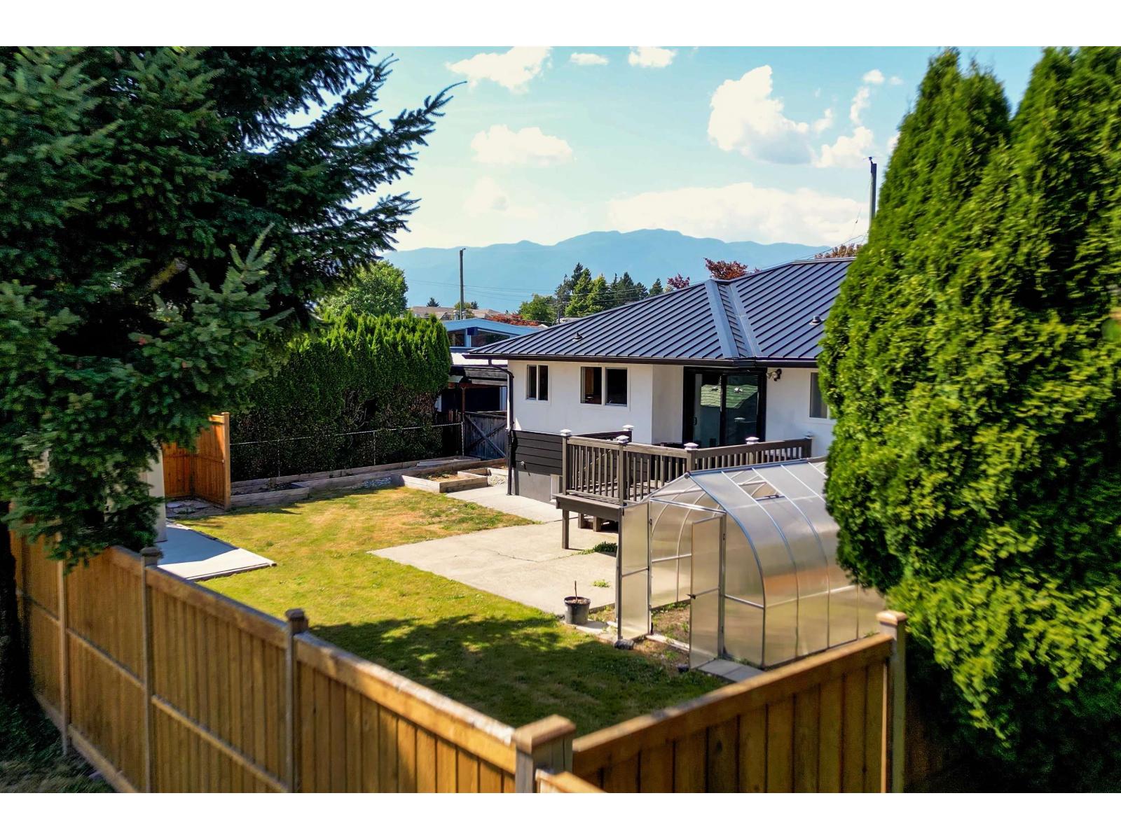 Photo 34 of 46160 Larch Avenue Chilliwack Proper South, Chilliwack BC