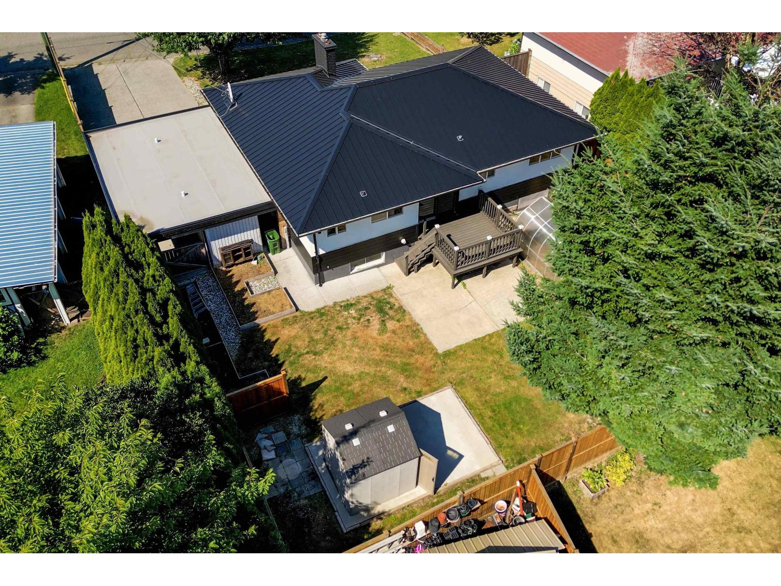 Photo 35 of 46160 Larch Avenue Chilliwack Proper South, Chilliwack BC