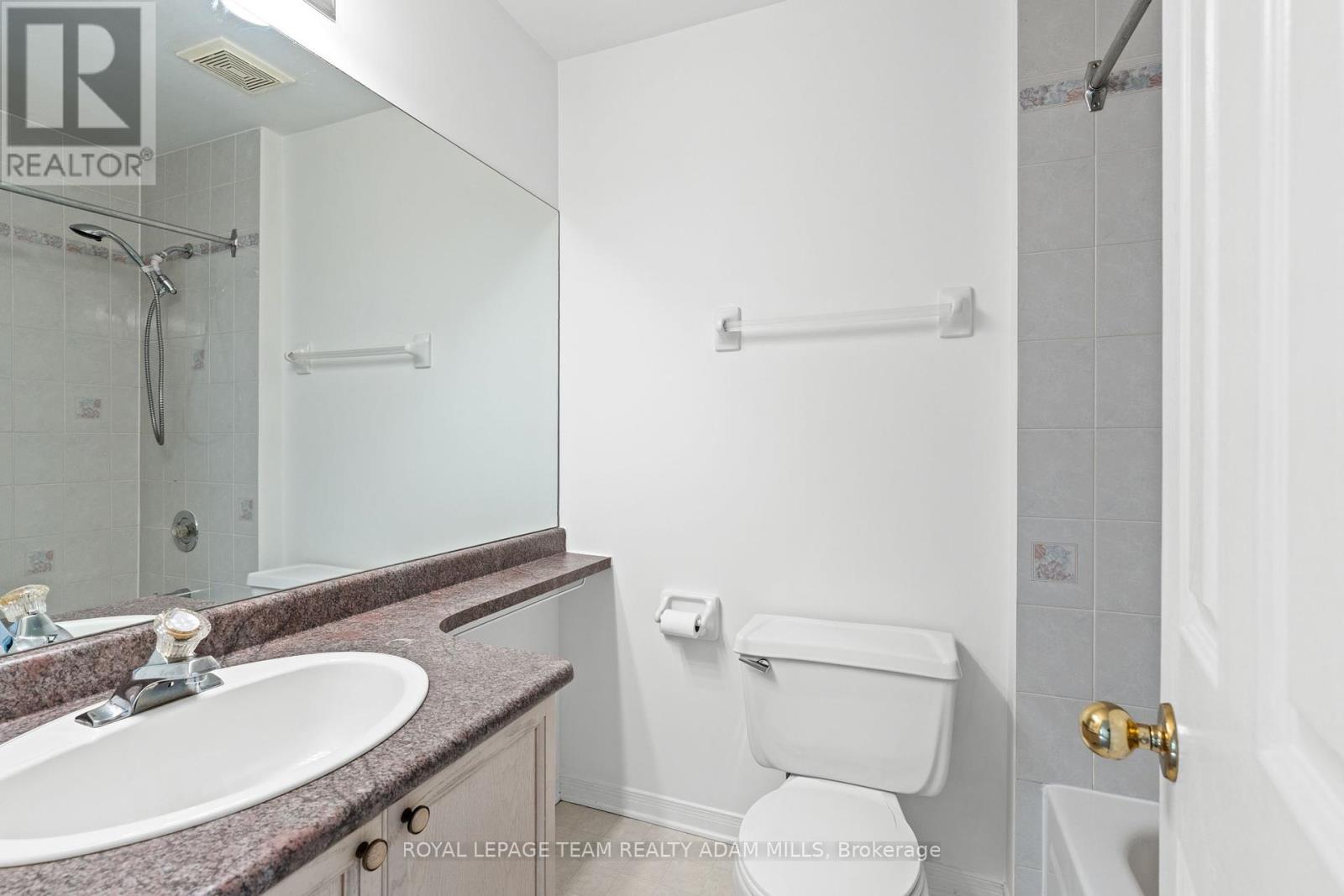 Photo 19 of 106 Woodpark Way, Ottawa ON