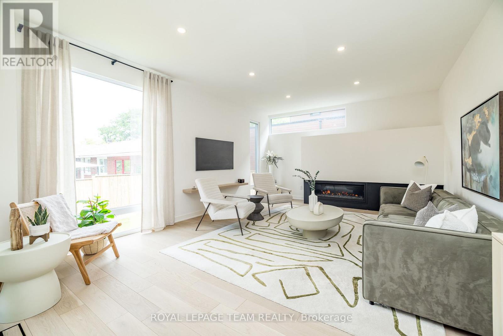 Photo 12 of 1995 Lenester Avenue, Ottawa ON