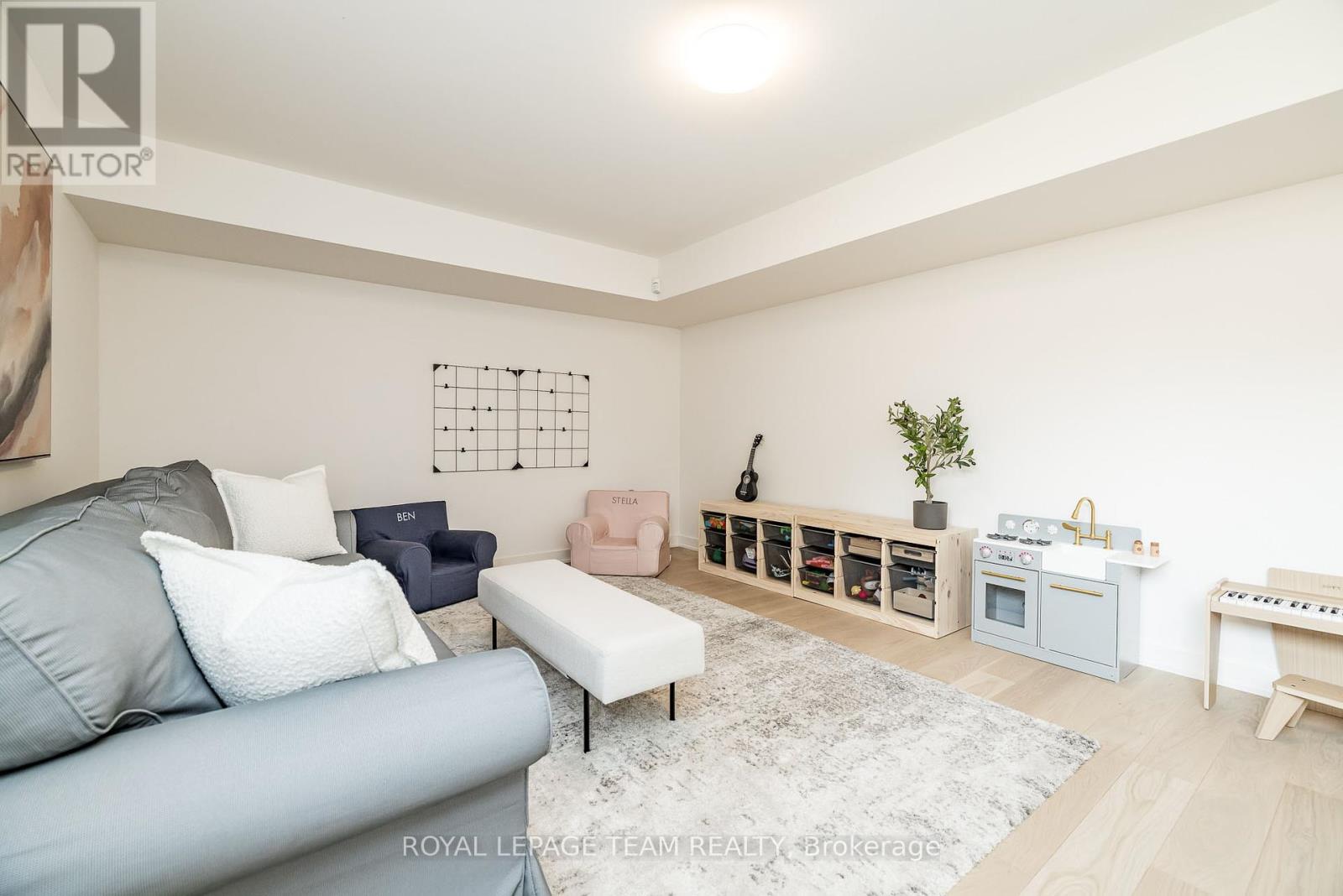 Photo 41 of 1995 Lenester Avenue, Ottawa ON