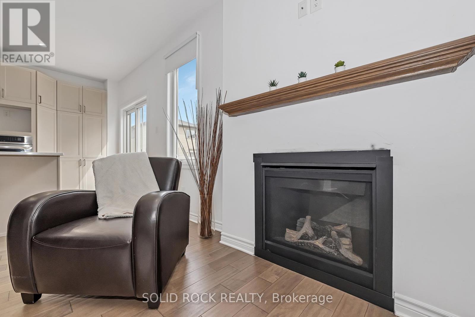 Photo 13 of 149 Minikan Street, Ottawa ON