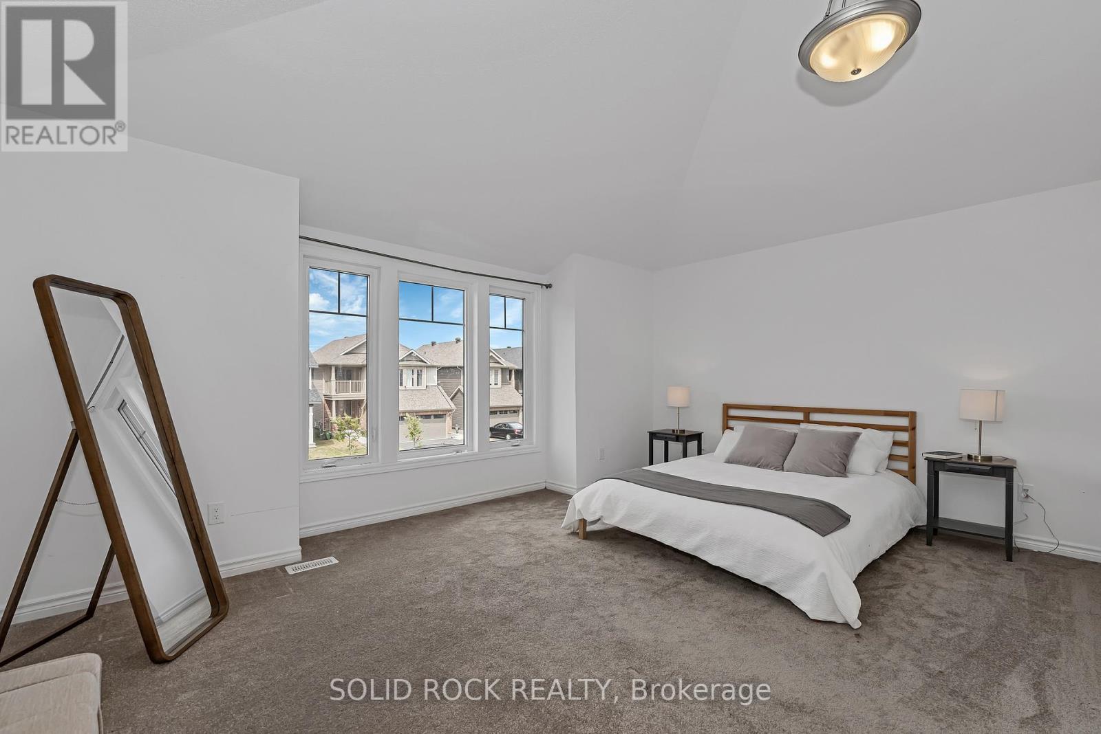 Photo 18 of 149 Minikan Street, Ottawa ON