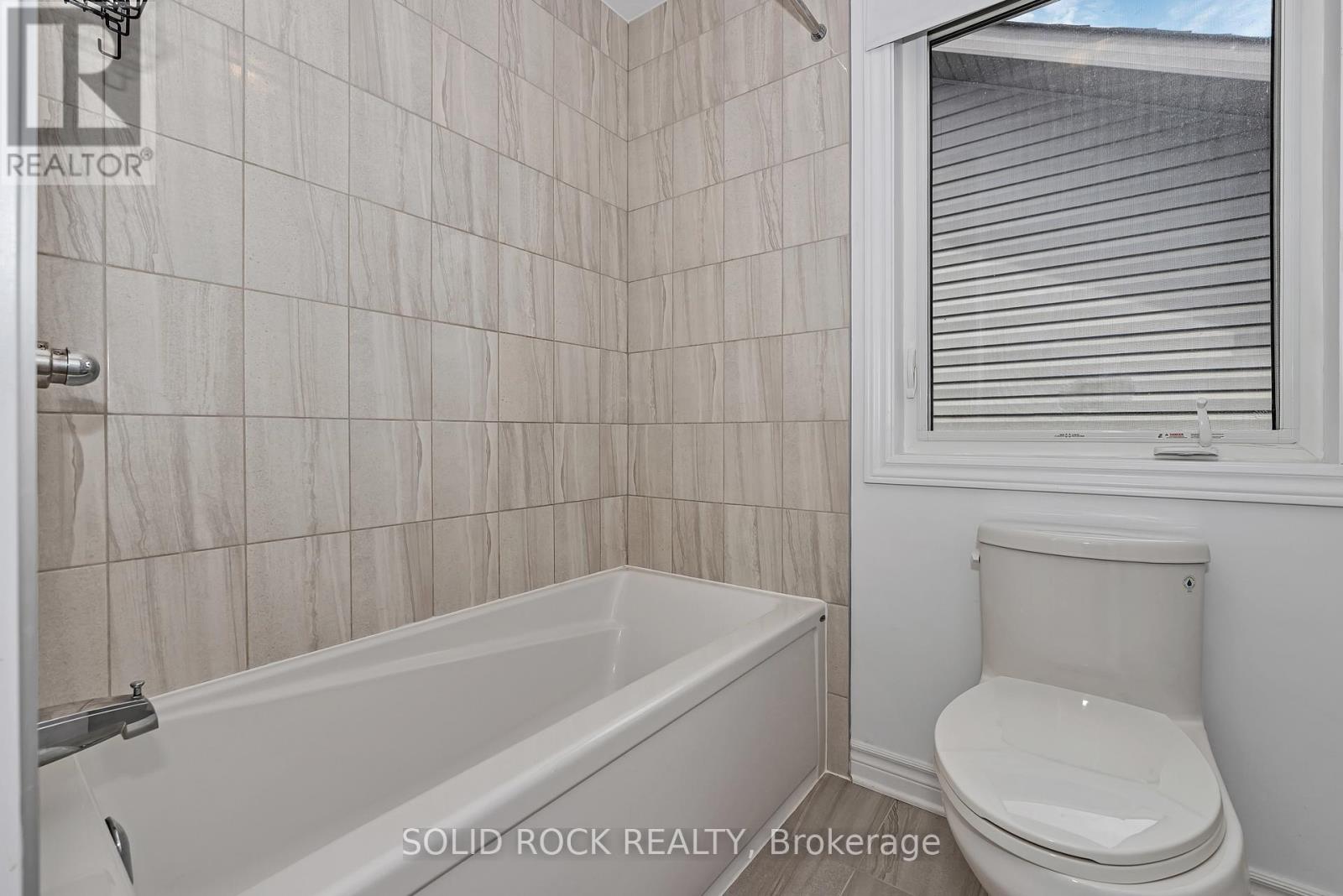 Photo 29 of 149 Minikan Street, Ottawa ON