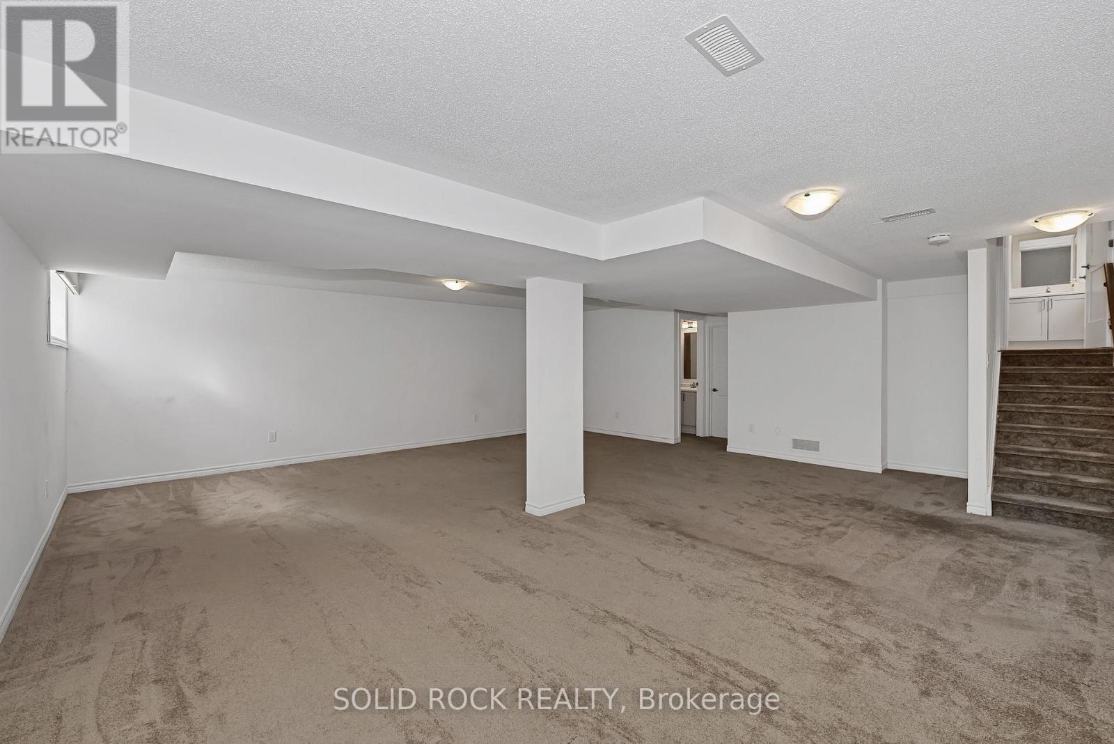 Photo 37 of 149 Minikan Street, Ottawa ON