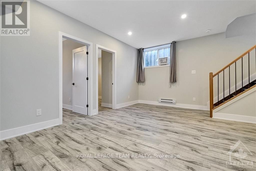 Photo 4 of B 1307 Thames Street, Ottawa ON