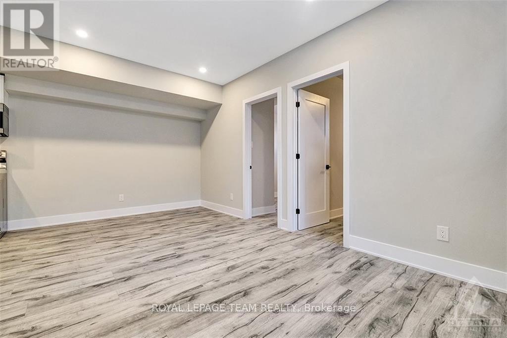 Photo 5 of B 1307 Thames Street, Ottawa ON