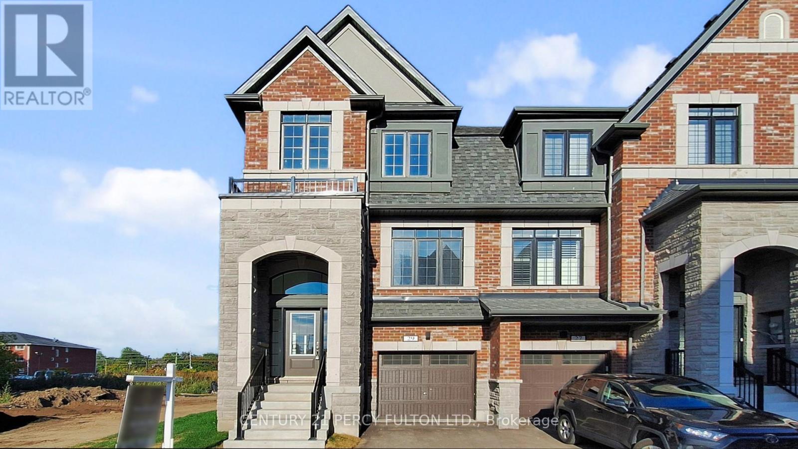Photo 1 of 29 Calloway Way, Whitby ON