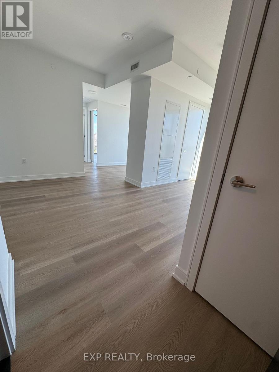 Photo 4 of 1304 3009 Novar Rd, Mississauga ON
