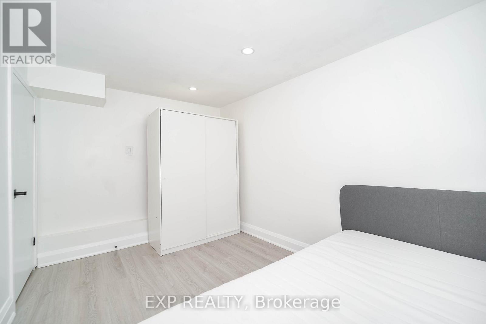 Photo 14 of Basement 25 Nabob Crescent, Toronto ON
