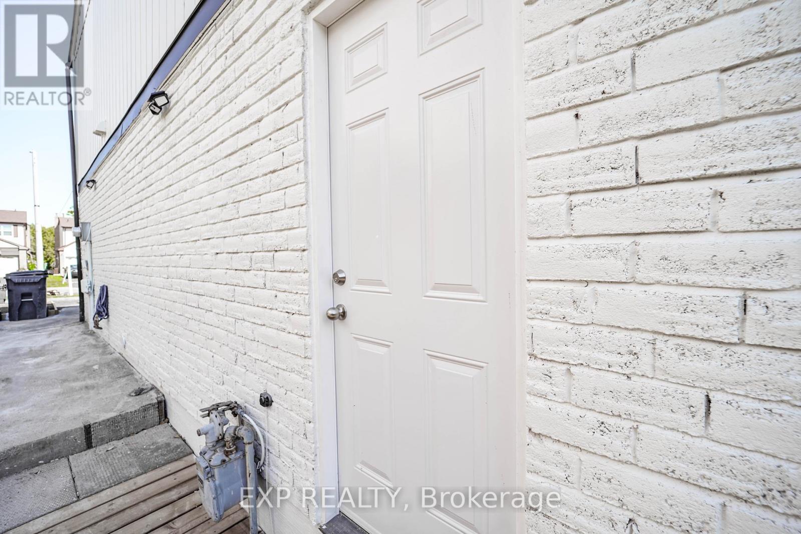 Photo 1 of Basement 25 Nabob Crescent, Toronto ON