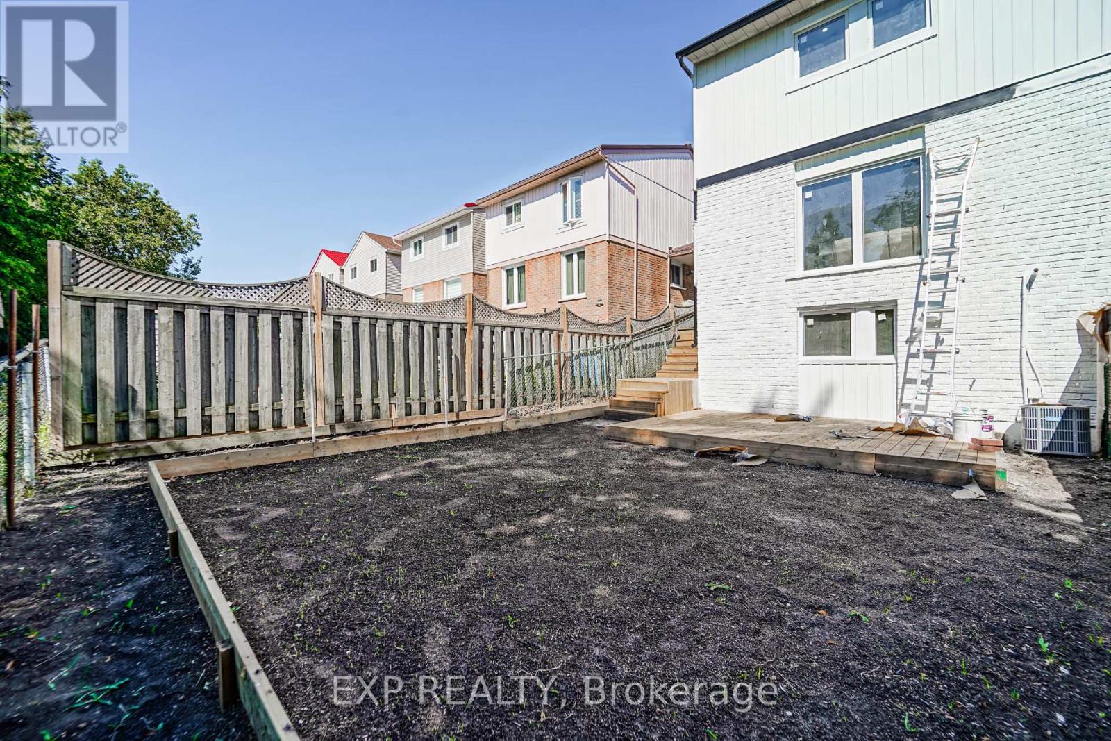 Photo 16 of Basement 25 Nabob Crescent, Toronto ON