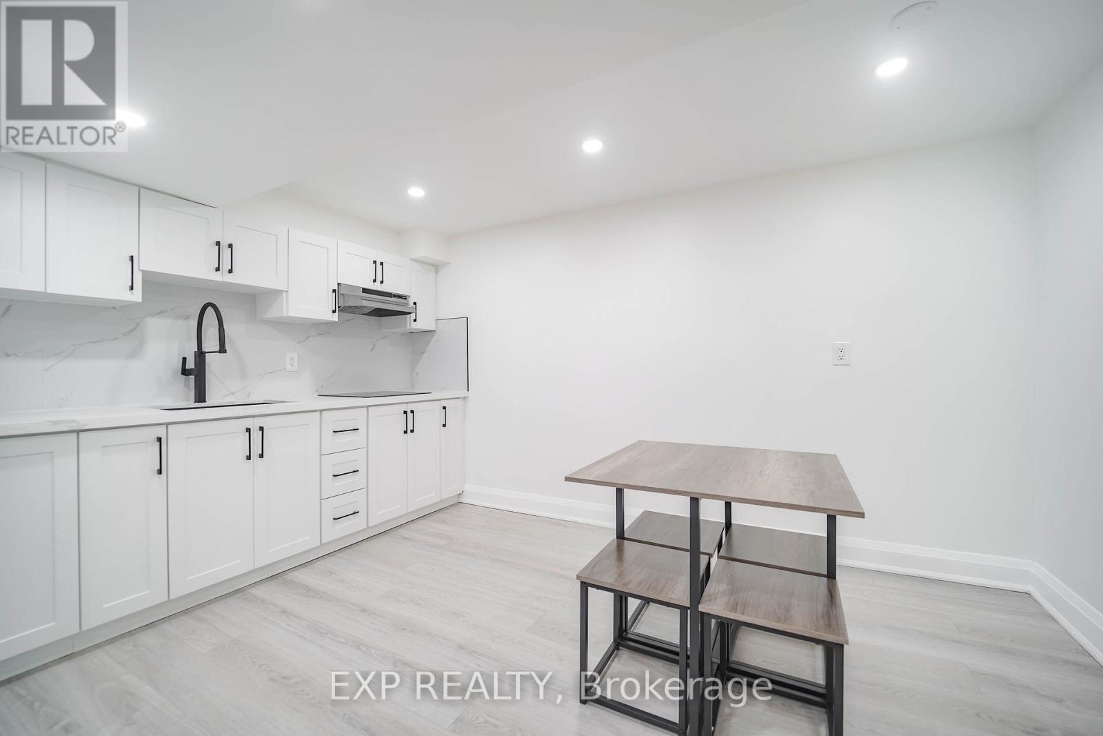 Photo 4 of Basement 25 Nabob Crescent, Toronto ON