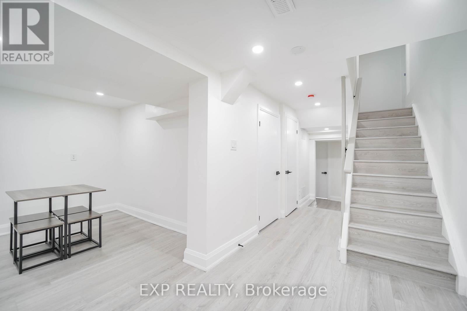 Photo 2 of Basement 25 Nabob Crescent, Toronto ON