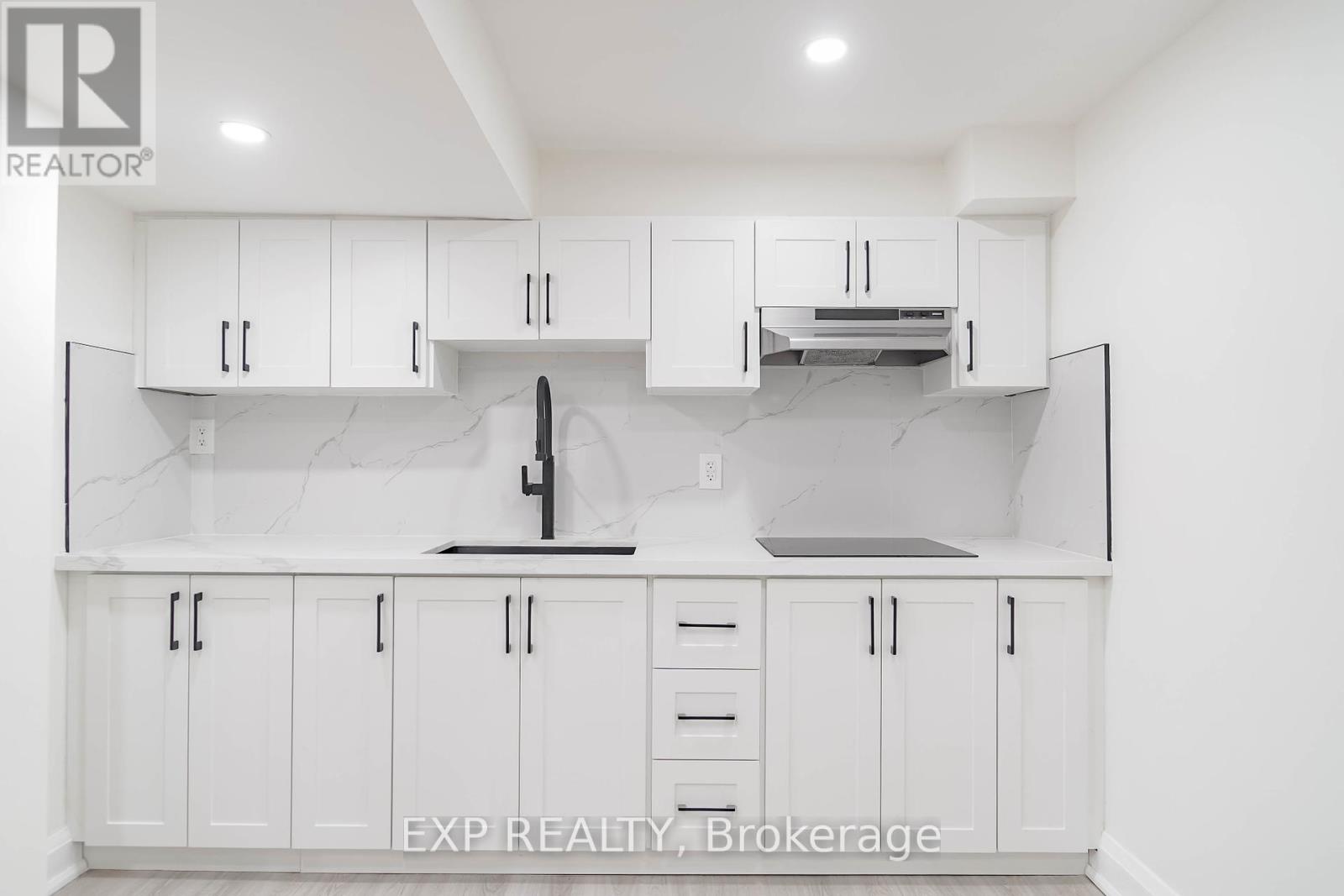 Photo 8 of Basement 25 Nabob Crescent, Toronto ON