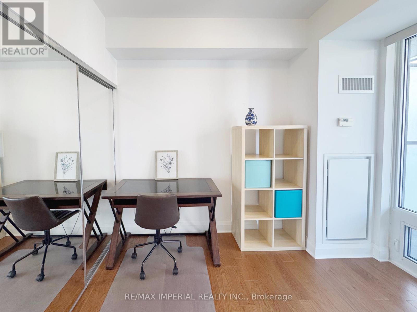Photo 20 of 1910 1080 Bay Street, Toronto ON