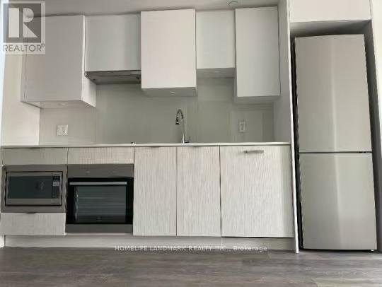 Photo 1 of 1612 99 Broadway Avenue, Toronto ON