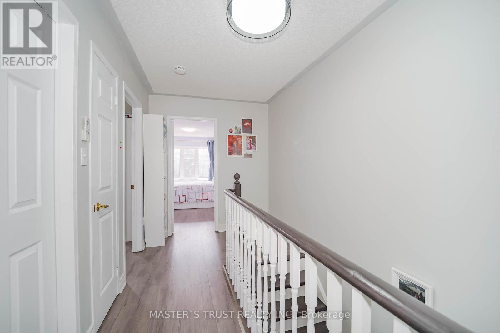 Photo 28 of 40 Rochefort Drive, Toronto ON