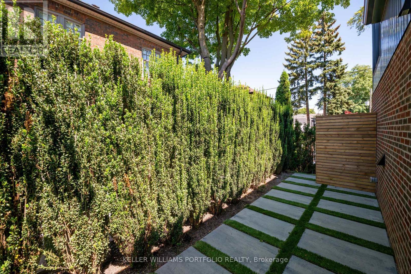 Photo 44 of 229 Manor Road E, Toronto ON