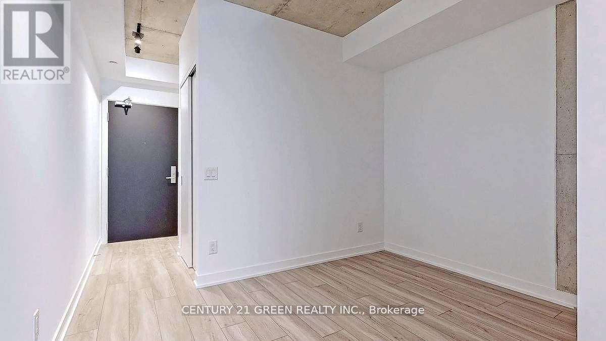 Photo 13 of 204 458 Richmond Street W, Toronto ON
