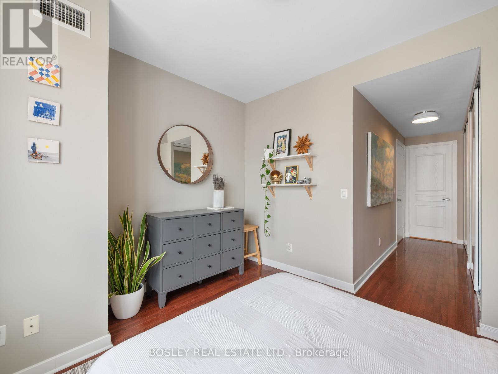 Photo 24 of 715 438 Richmond Street W, Toronto ON