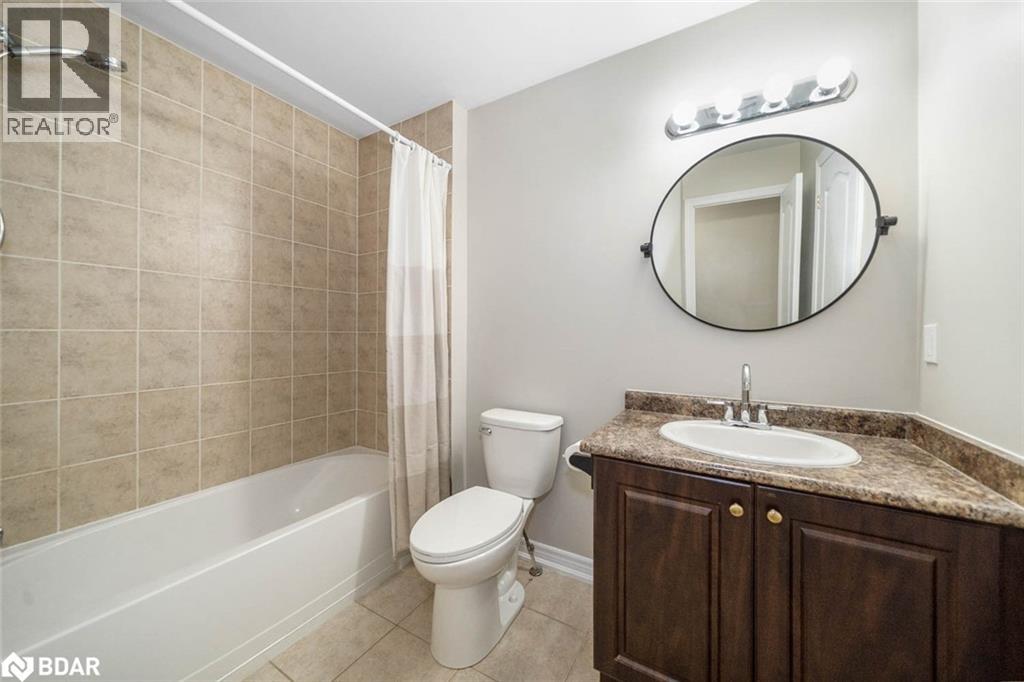 Photo 15 of 66 Pearl Drive, Orillia ON