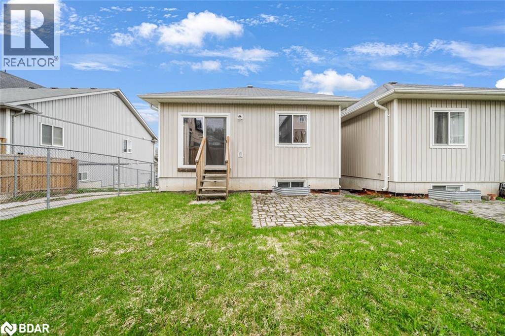 Photo 24 of 66 Pearl Drive, Orillia ON