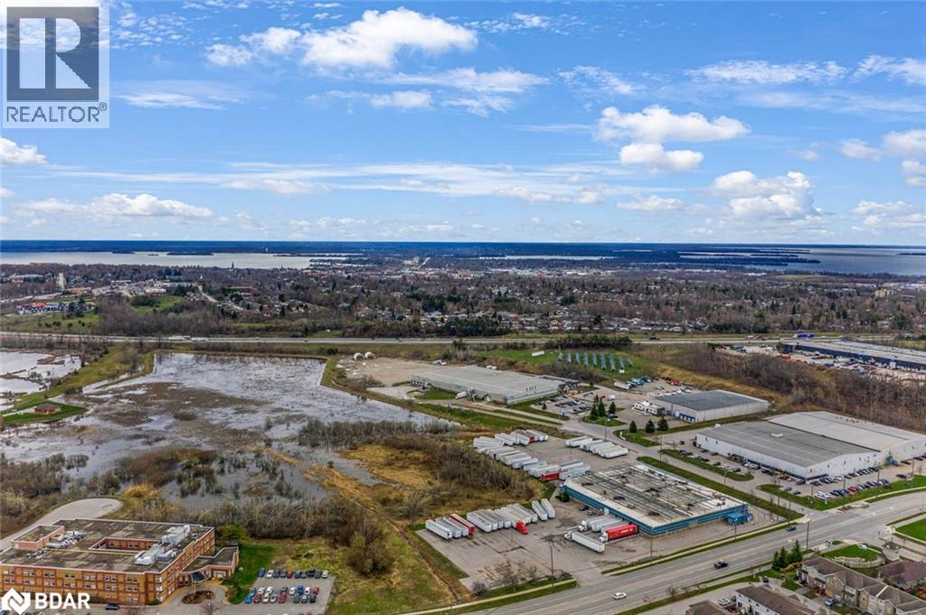 Photo 37 of 66 Pearl Drive, Orillia ON
