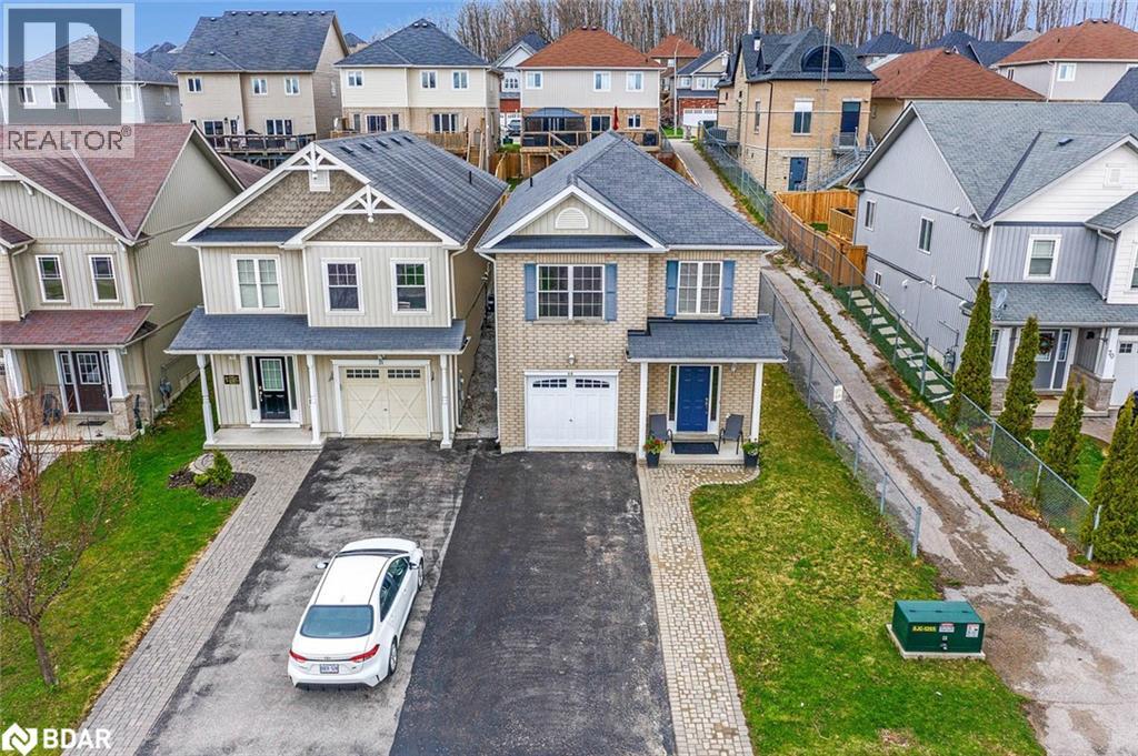 Photo 5 of 66 Pearl Drive, Orillia ON