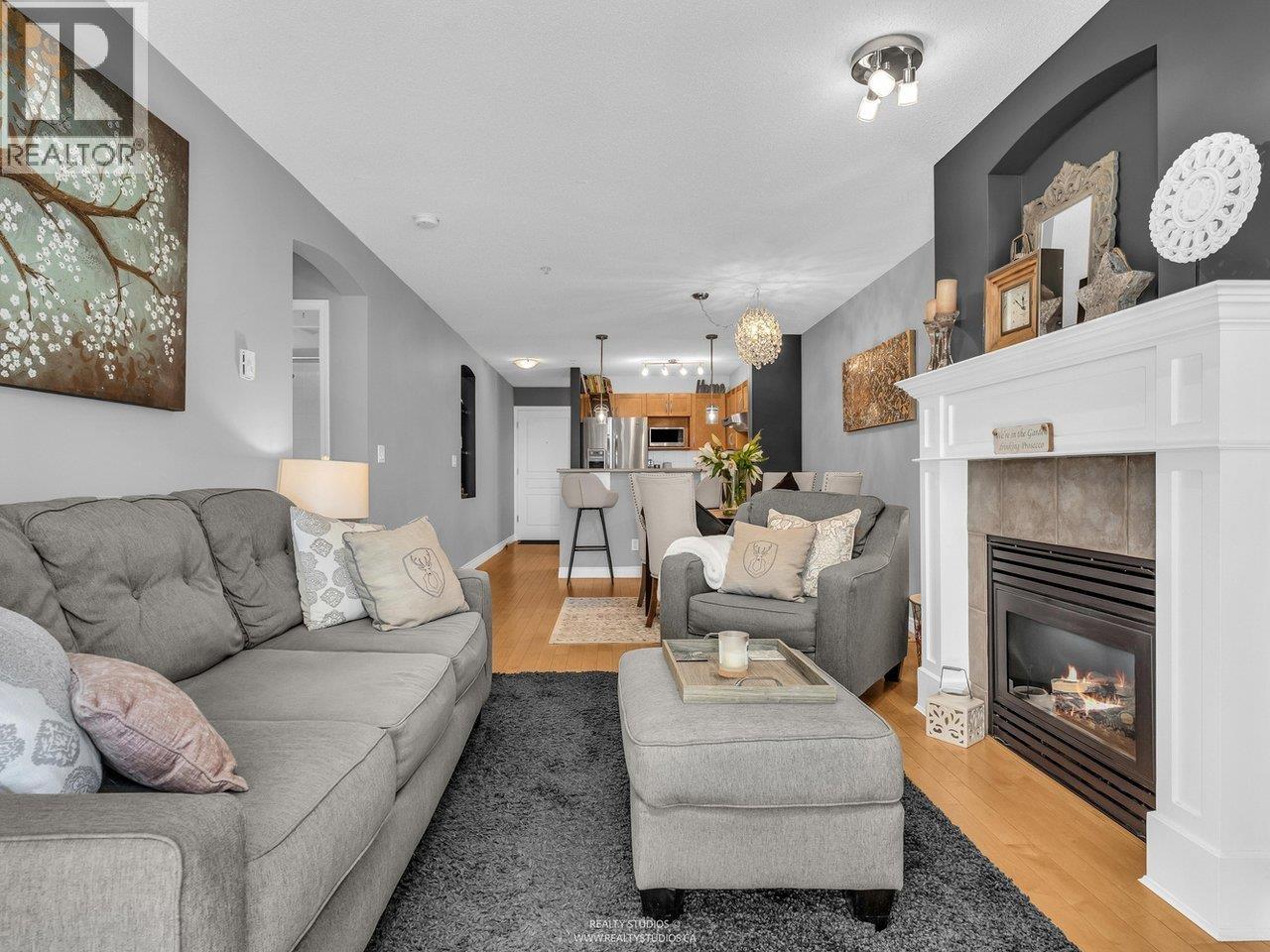 Photo 16 of 105 333 E 1st Street, North Vancouver BC