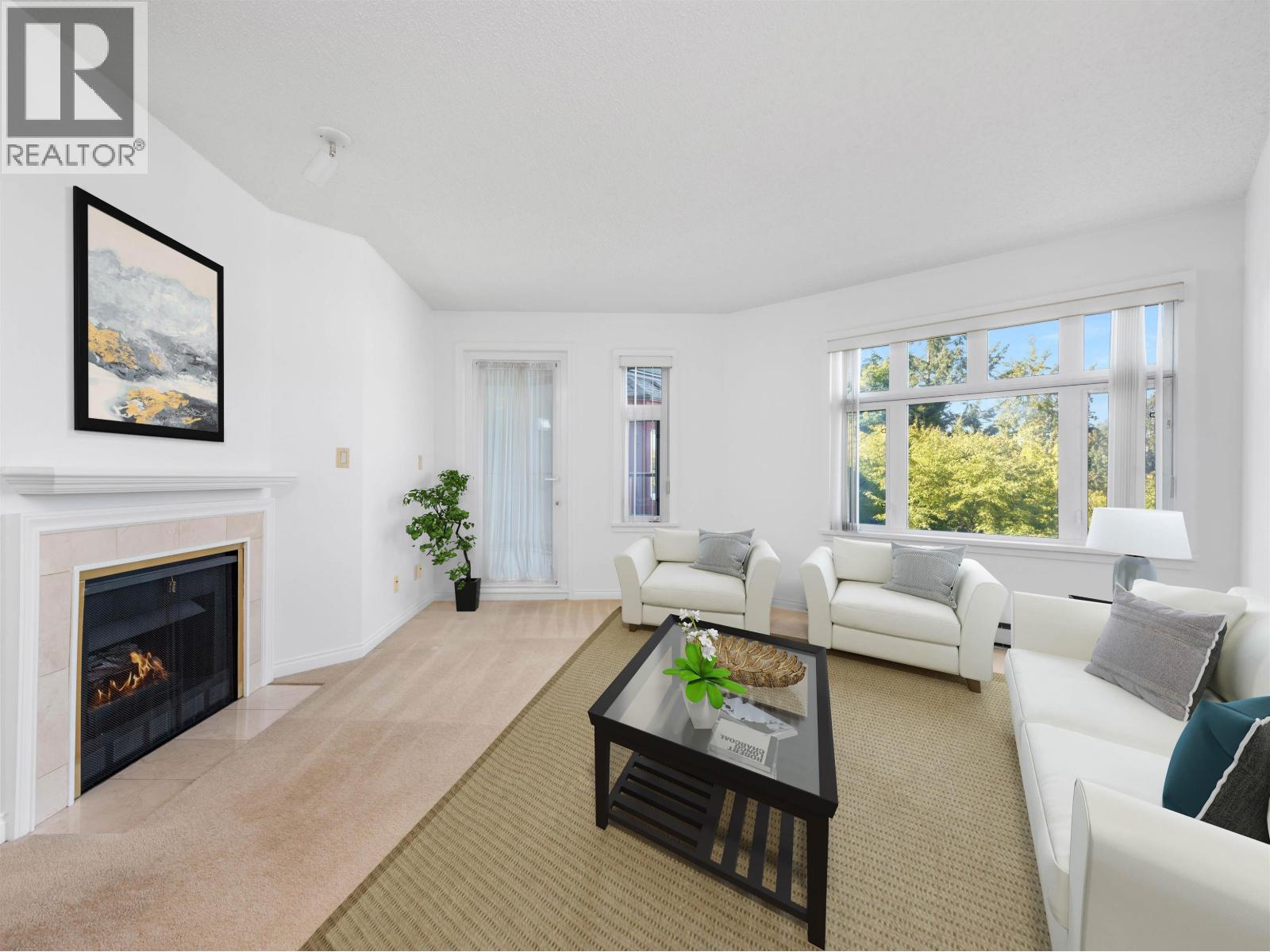 Photo 2 of 414 2800 Chesterfield Avenue, North Vancouver BC