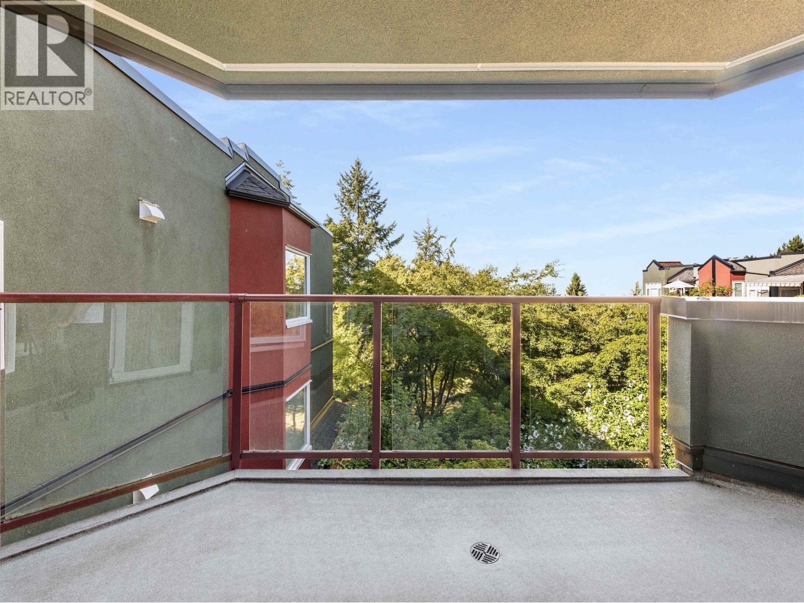 Photo 21 of 414 2800 Chesterfield Avenue, North Vancouver BC
