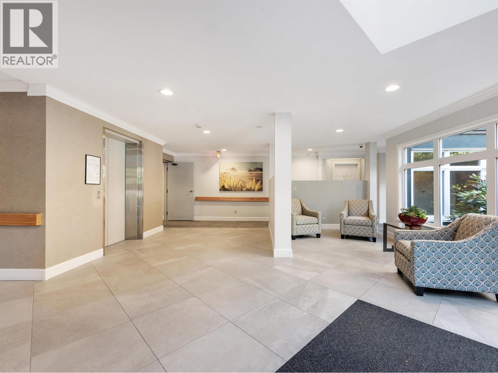 Photo 24 of 414 2800 Chesterfield Avenue, North Vancouver BC