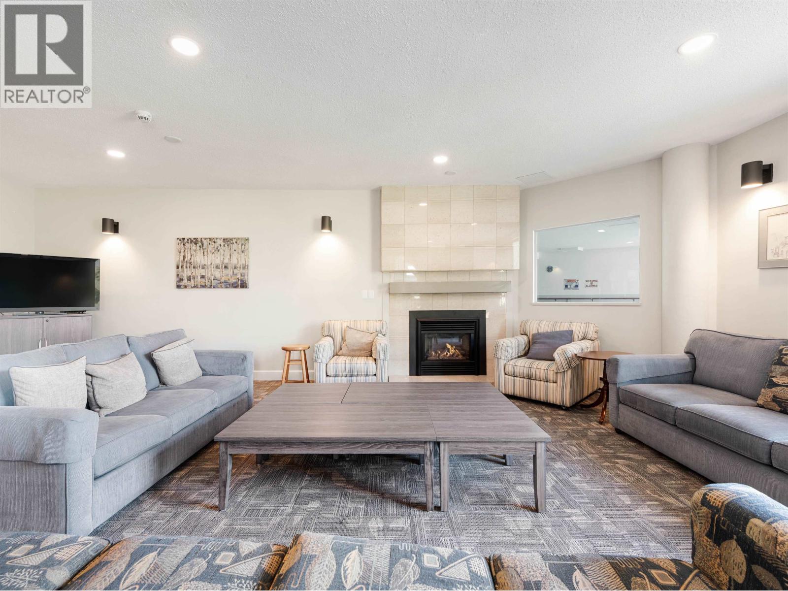 Photo 26 of 414 2800 Chesterfield Avenue, North Vancouver BC