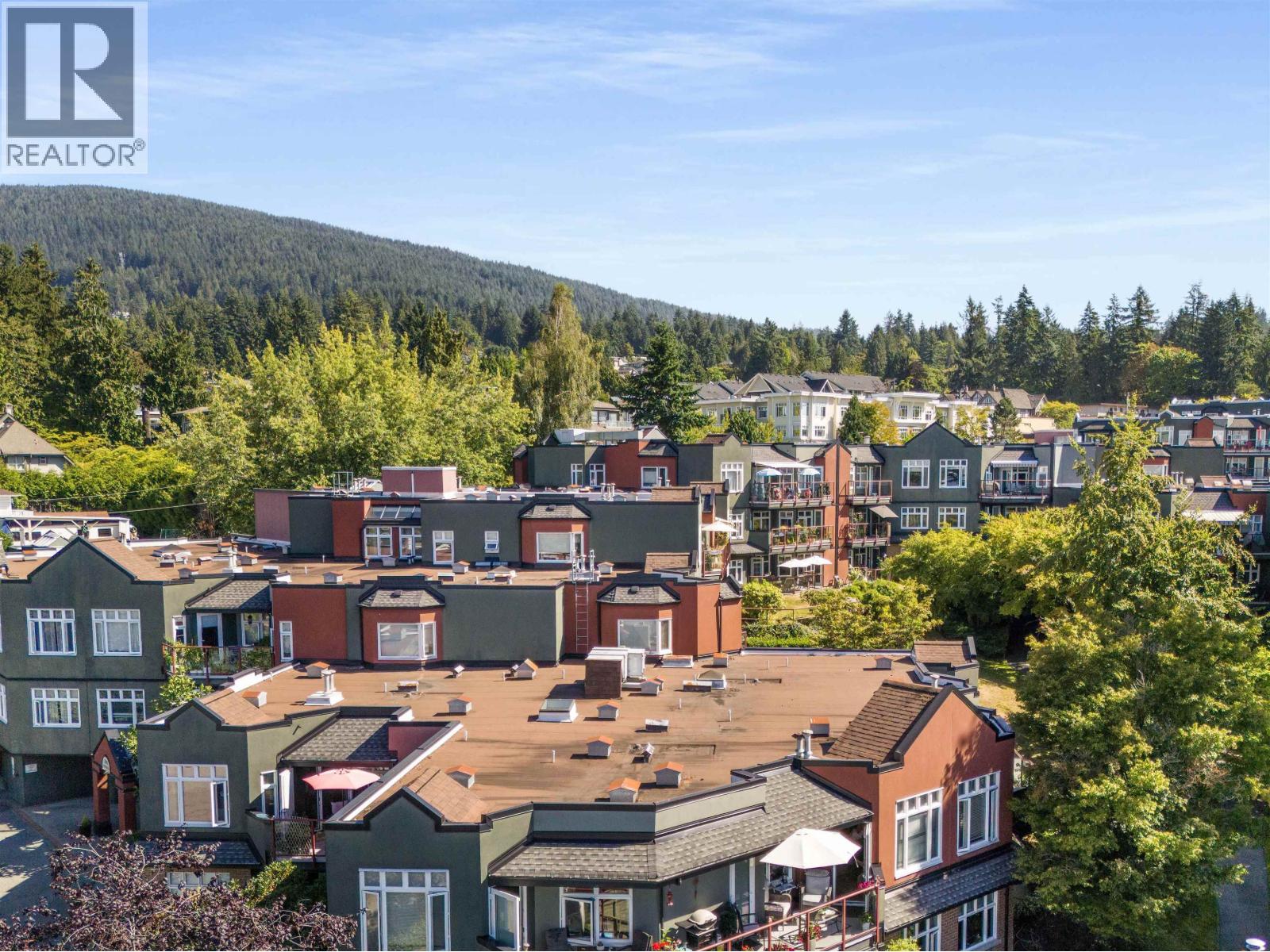 Photo 32 of 414 2800 Chesterfield Avenue, North Vancouver BC