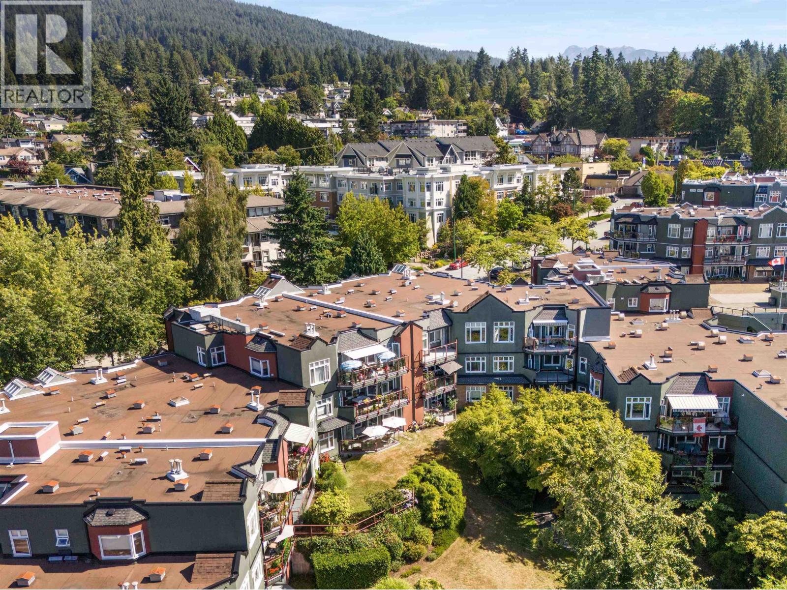 Photo 33 of 414 2800 Chesterfield Avenue, North Vancouver BC