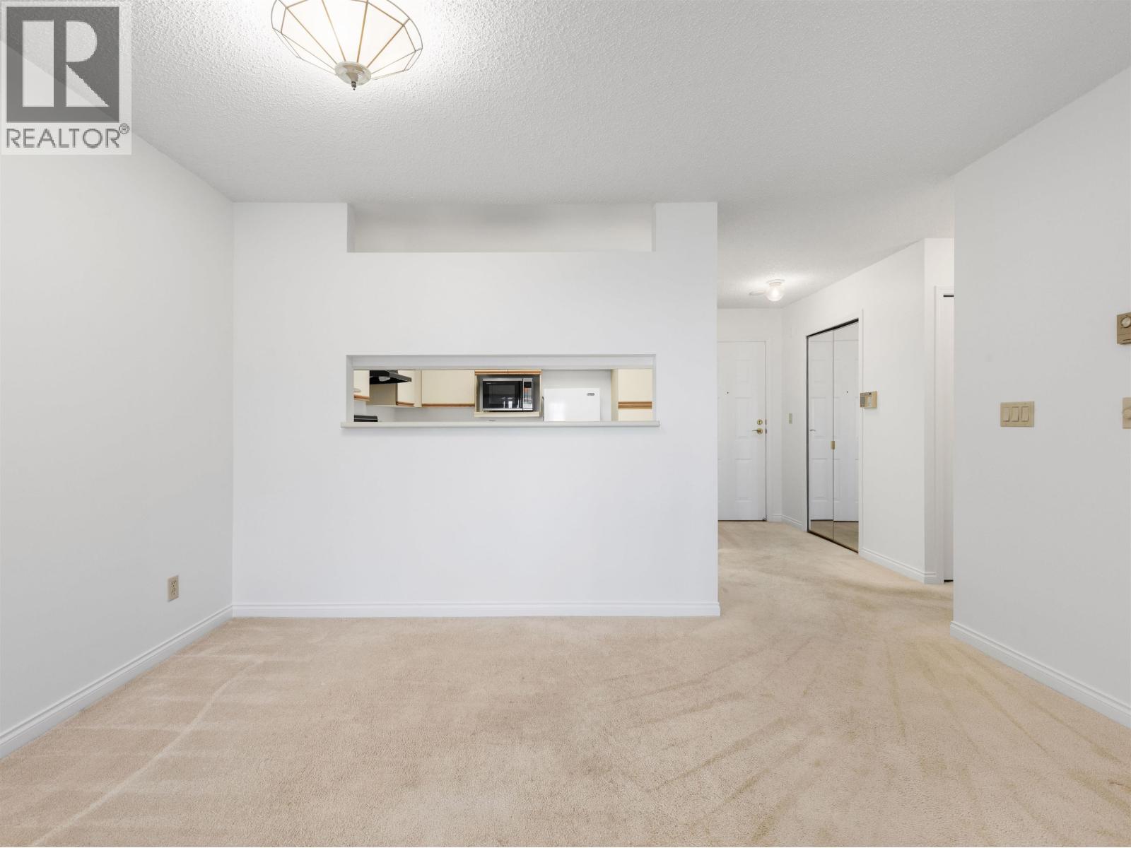 Photo 6 of 414 2800 Chesterfield Avenue, North Vancouver BC
