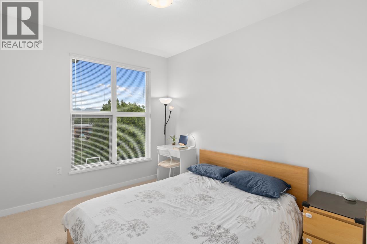 Photo 10 of 402 9500 Tomicki Avenue, Richmond BC