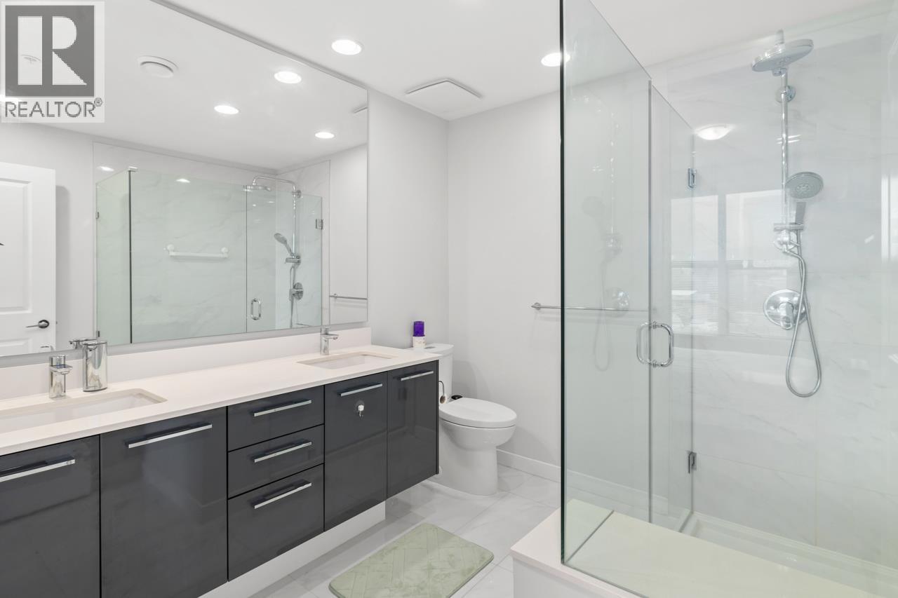 Photo 12 of 402 9500 Tomicki Avenue, Richmond BC